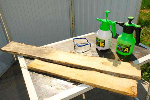 Как и чем обработать древесину от плесени и грибка? - фото