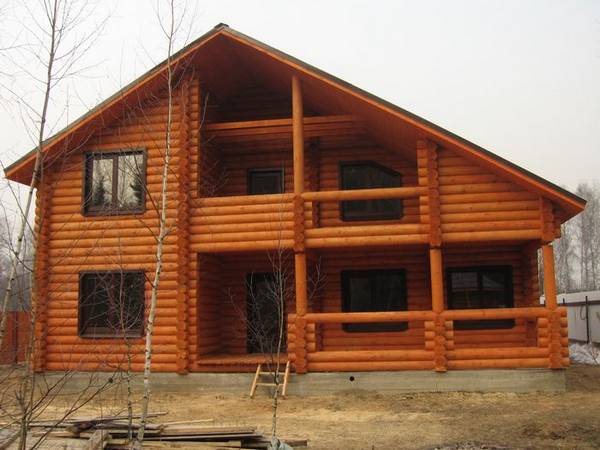 Постройка деревянного дома из бревна с фото