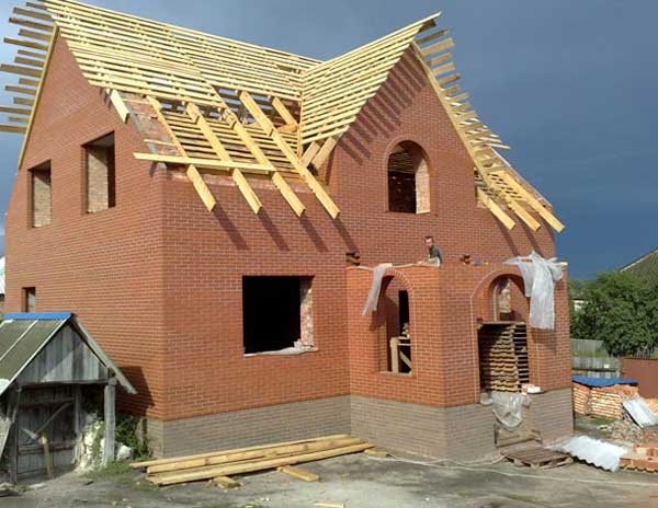Сколько стоит построить дом из кирпича своими руками с нуля: как посчитать  ... - фото