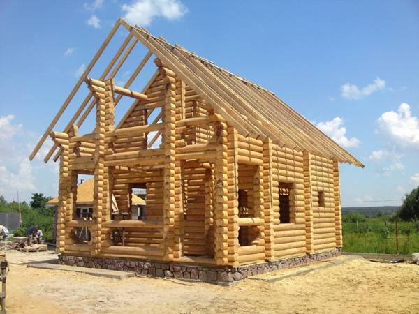 Технология строительства деревянных домов из бревна и бруса с фото