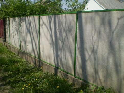 Забор из плоского шифера - фото