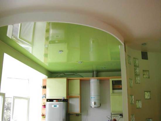 Зеленый потолок в интерьере с фото